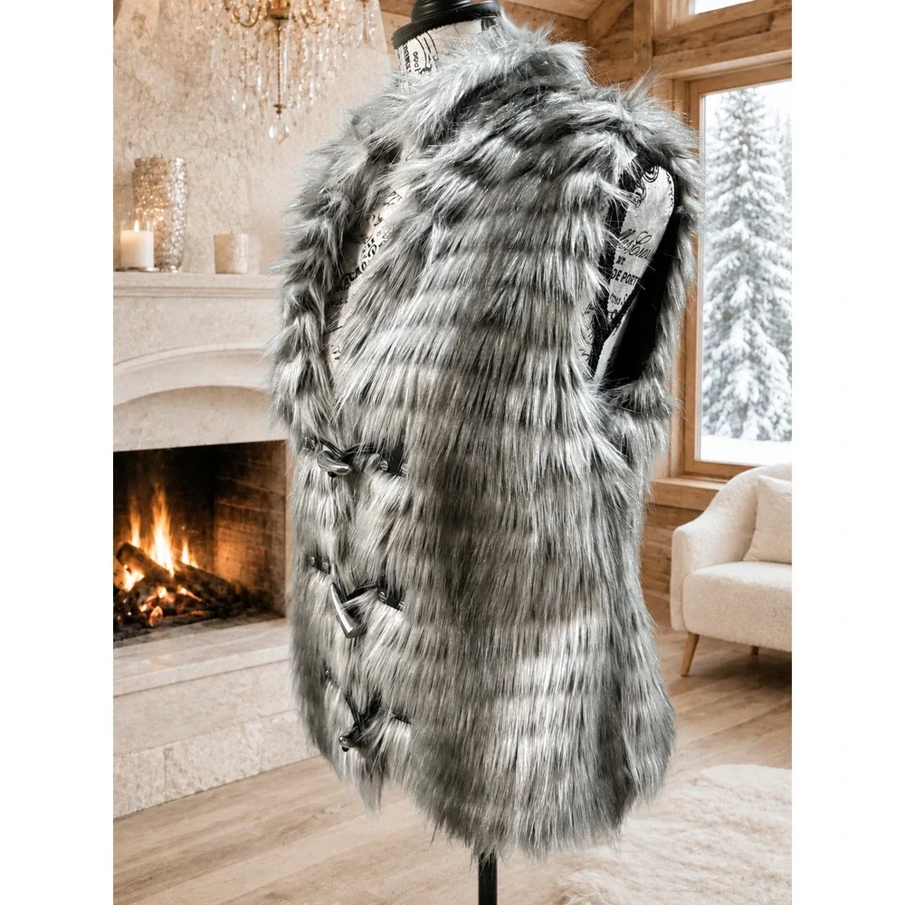 Michael Kors Gray Faux Fur Vest Medium M Horn Toggle Closure Silver Tone Accent